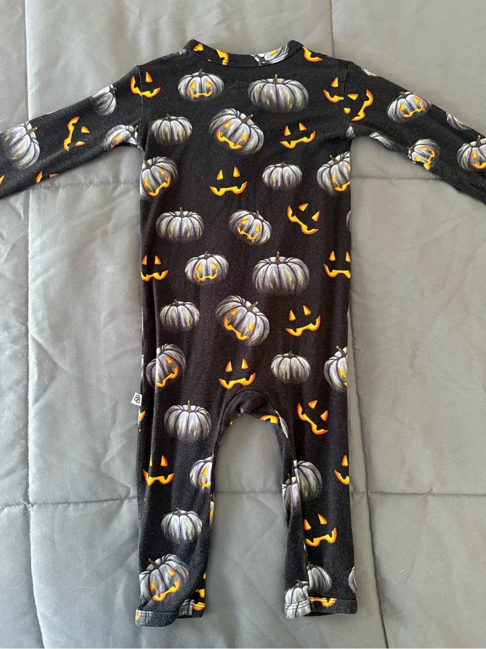 Little Bum Bums Black Pumpkin-Print bamboo pajamas 6-9 months